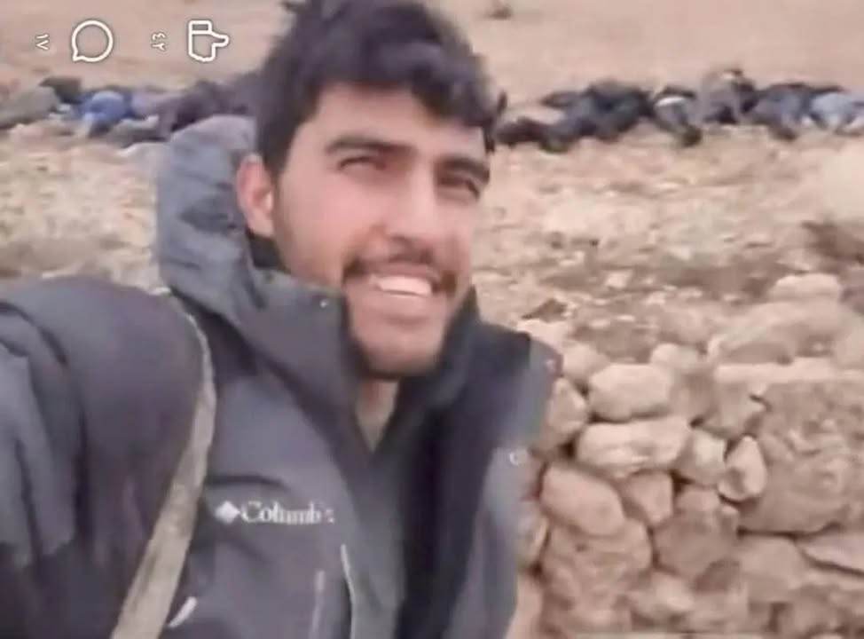 هل ستحاكم الـ.ـدولة السـ.ـوريـ.ـة هذا المجـ.ـرم القسدي الذي قـ.ـتل مع زملائه الهاڤـ.ـالات المجـ.ـرمي...