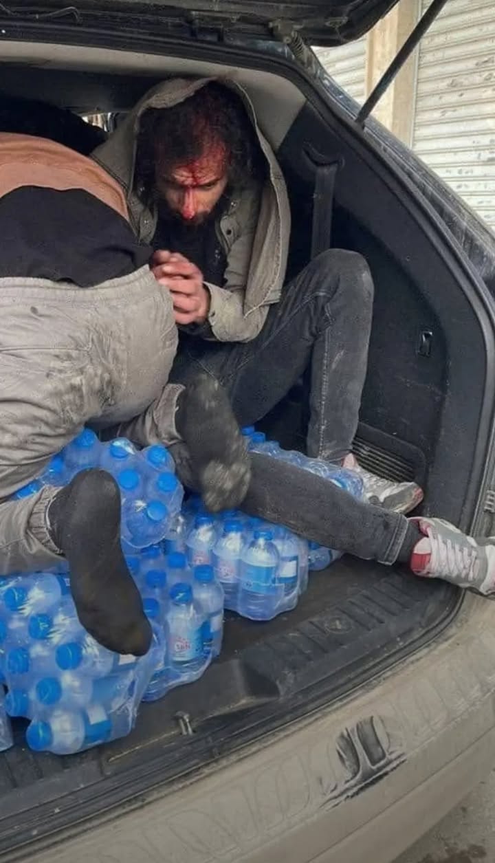 منشور القهر 😔

ما عدنا نعتب على الحكومة... ولماذا العتب أصلاً؟ هل نحن شعبكم أصلاً؟ او أن فقط أبناء...